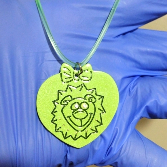 Leo (Lion) July 23–August 22 Green Zodiac Pendant Rubber Cord Necklace - Picture 1 of 5